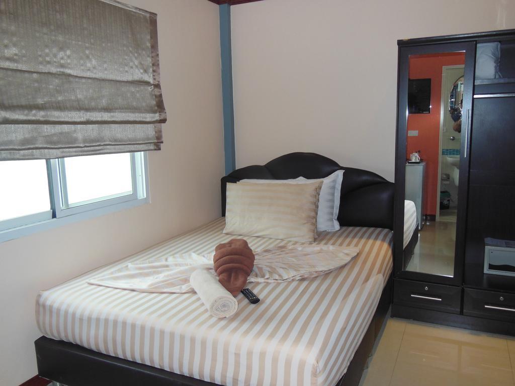 פאטאיה Boomerang Guesthouse And Bar מראה חיצוני תמונה