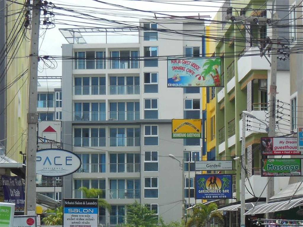 פאטאיה Boomerang Guesthouse And Bar מראה חיצוני תמונה