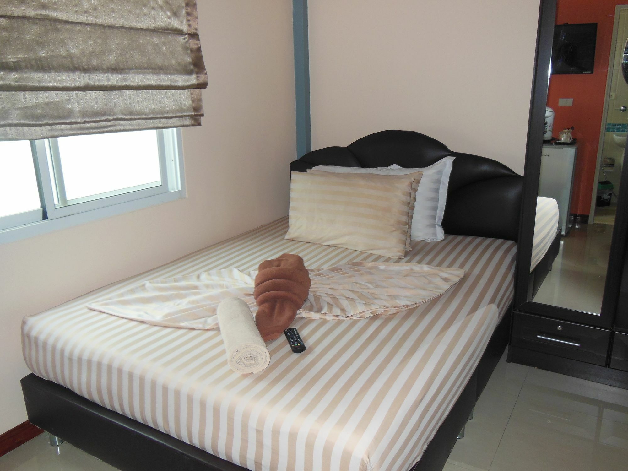 פאטאיה Boomerang Guesthouse And Bar מראה חיצוני תמונה