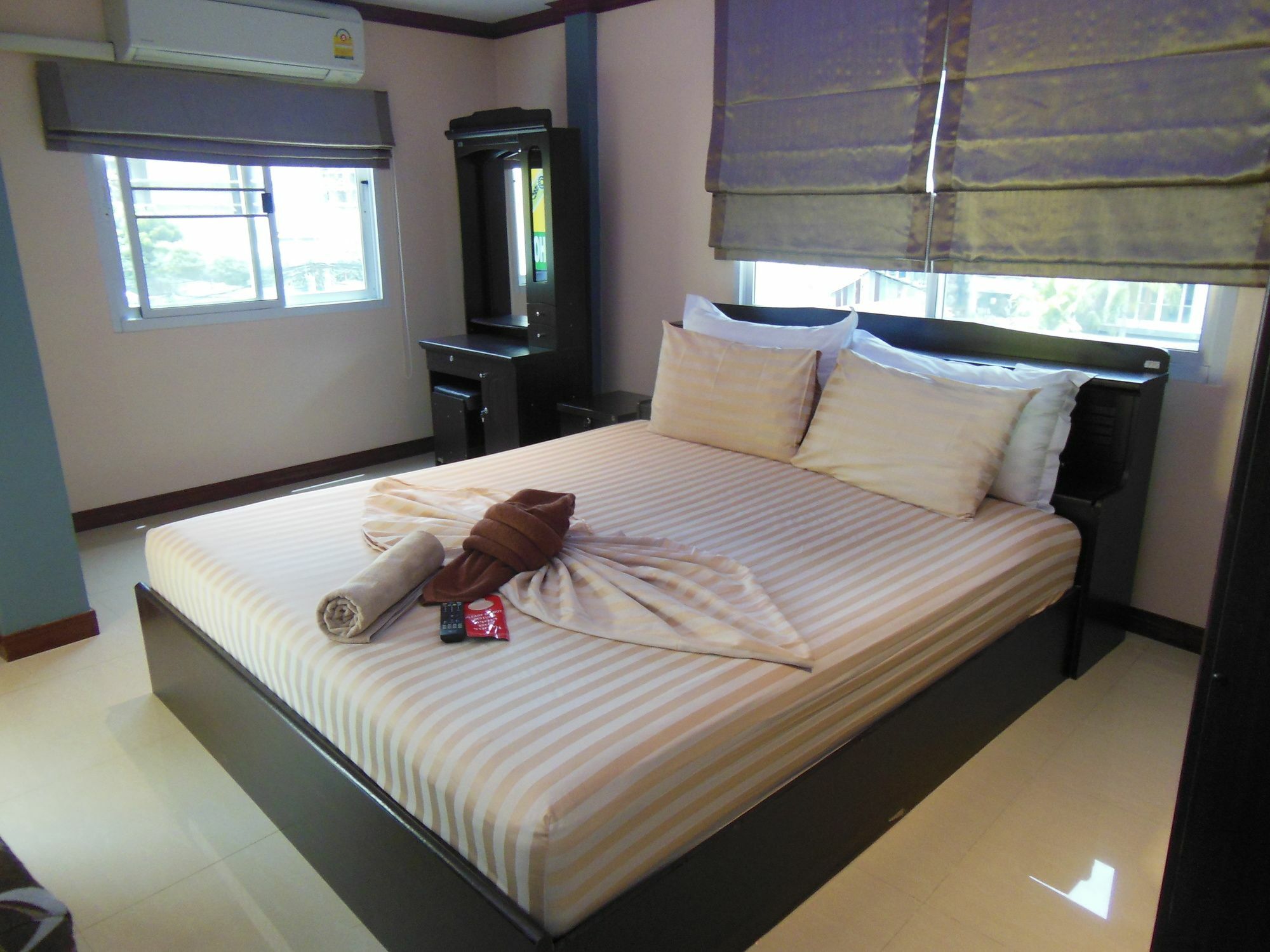 פאטאיה Boomerang Guesthouse And Bar מראה חיצוני תמונה